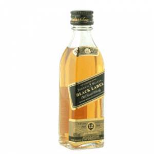 7 Whisky - Whisky Johnnie Walker Etiqueta Negra 5 cl - Plastico 